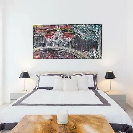 Ultra Chic Roman Flat Perfect Location דירה