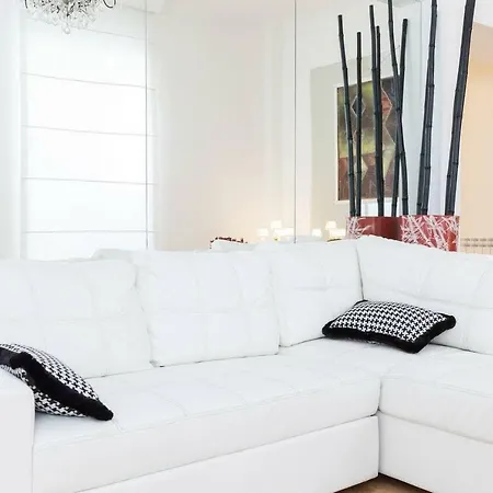 Ultra Chic Roman Flat Perfect Location * רומא